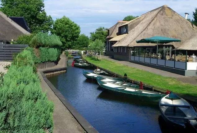 坚持不懈甲骨文,建筑与艺术的糅合