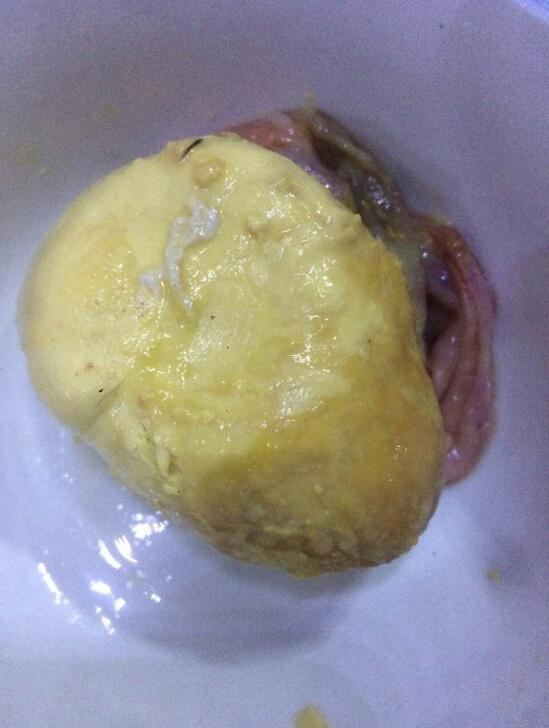 小南纪实男子杀鸡取出鸡宝,杀鸡取出鸡宝