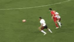 足球集锦搞笑特辑足坛欢乐瞬间,盘点那些足球场上的足球搞笑视频