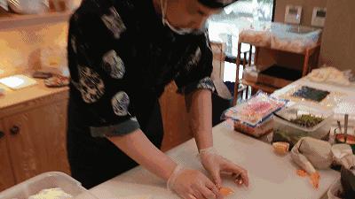 寿司店的寿喜锅,新店开业好火爆