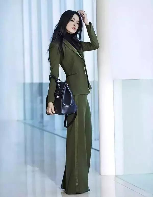 versace最经典的男包,VERSACE包包款式