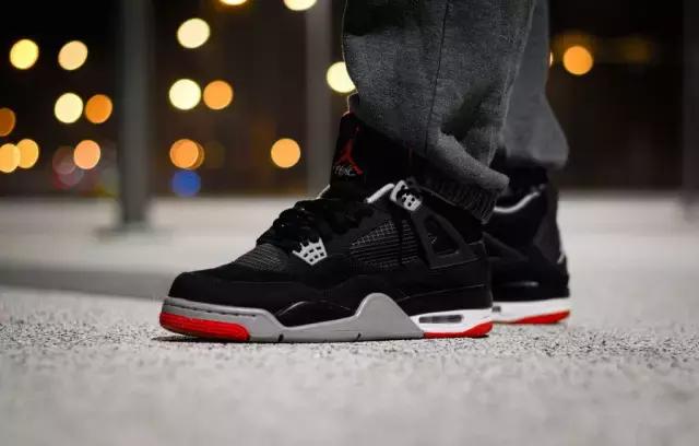 undefeated联名aj4复刻,近日aj4复刻