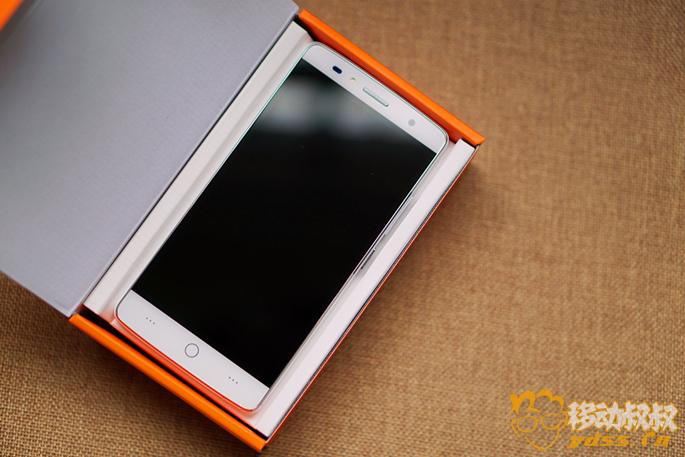 tcl乐玩评测,tcl乐玩2c续航怎么样