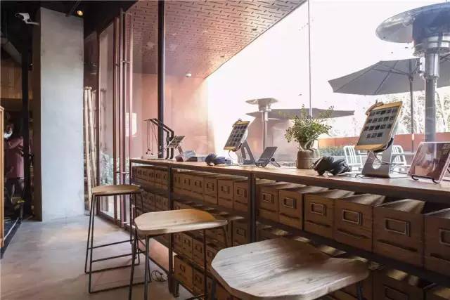 李宗盛评价阿信唱功,李宗盛与阿信什么关系