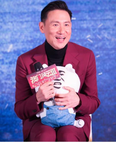 张学友谈表情包演唱会,歌神张学友演唱会震撼全场