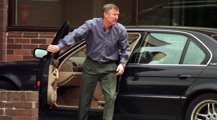 输球晒豪车都是手滑惹的祸