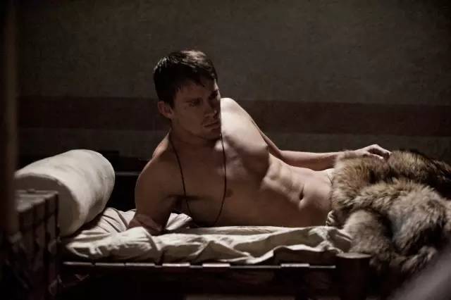 这位*男美**子现已加入无上装豪华套餐