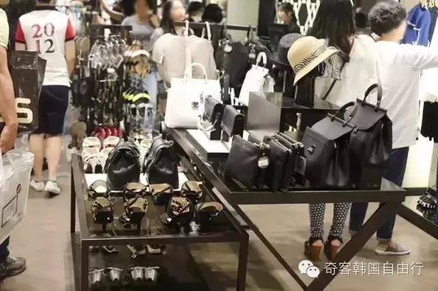 韩国妹子来中国逛超市,韩国女生都去哪买裙子