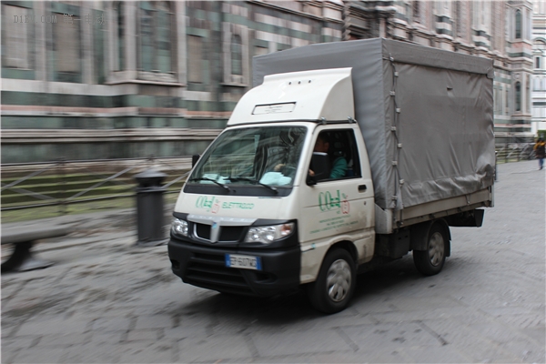 蜜月旅行惊现知豆比亚迪，顺着德法瑞意饱览欧洲的新能源汽车