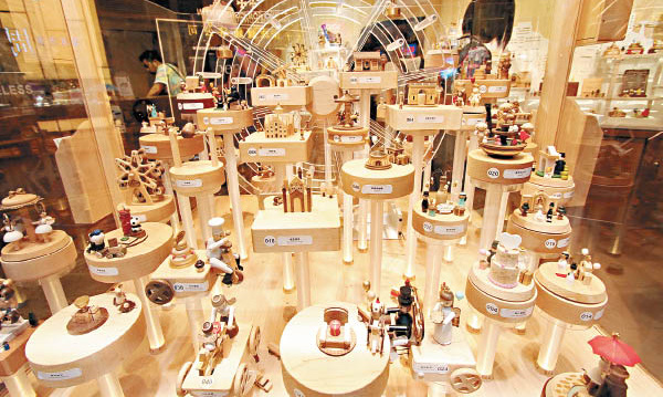 「昕薇FM」这些礼物送女生不贵又有品位，你的男票不用再犯愁了！