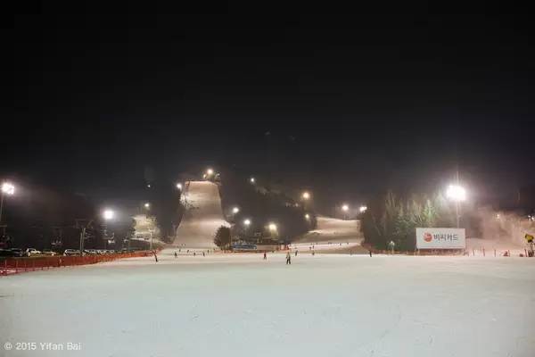 在滑雪场滑雪的过程是什么,乌鲁木齐滑雪场跨年