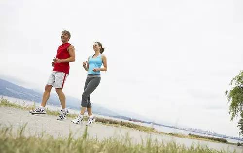 几种可以瘦腿瘦身的动作,六种有效瘦腿运动