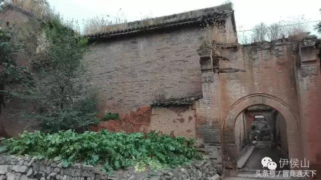 钟灵秀图片,钟灵秀一字马