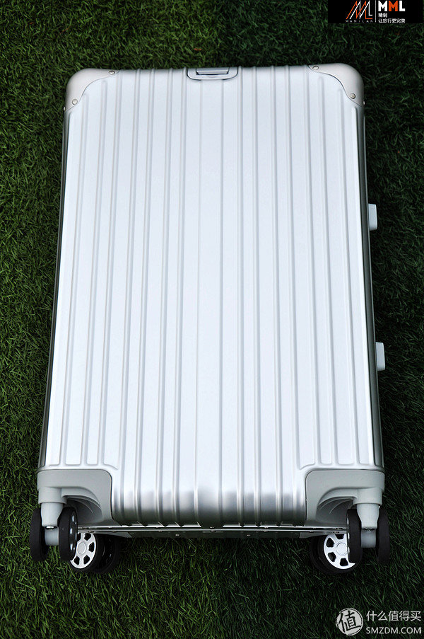 国产箱包性价比高,国产的箱包拉杆箱