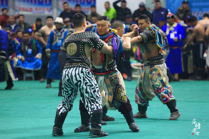 蒙古最精彩的竞技比赛,蒙古国搏克竞技