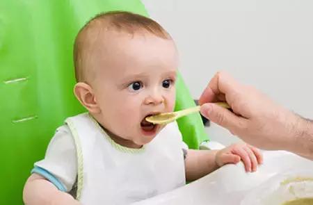 宝宝能吃能睡就是不长肉的原因,三个月宝宝吃得少不长肉怎么办