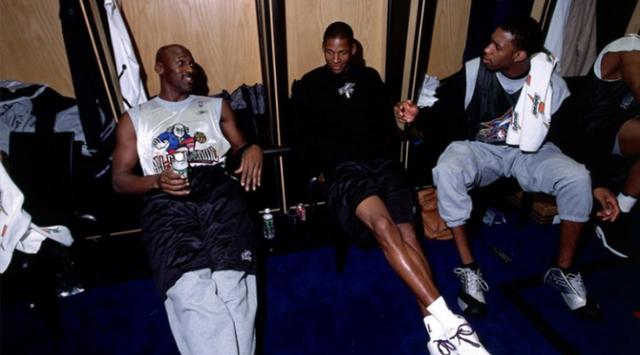 乔丹和艾弗森对位,乔丹和科比詹姆斯还有艾佛森