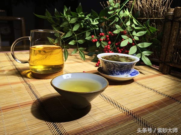 经常熬夜皮肤暗沉冒痘喝什么茶,男士喝酒抽烟熬夜喝什么茶好