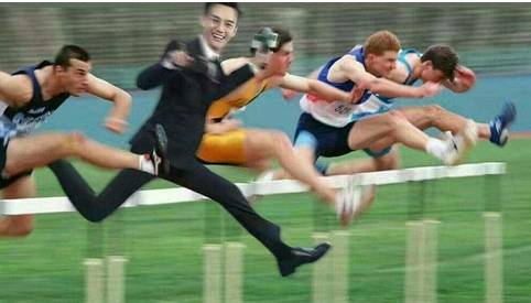 王凯张杰同框,王凯和李健唱歌