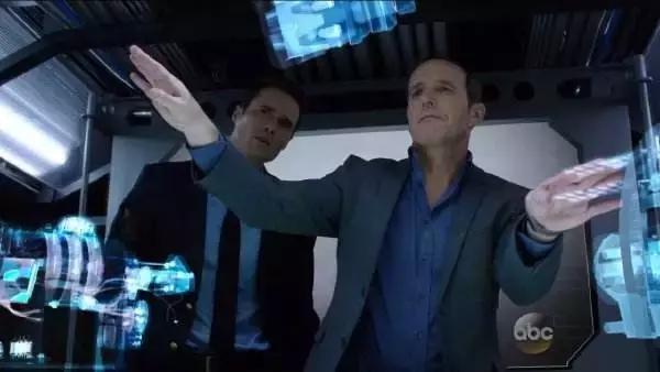 以色列发明手机,以色列发明的军事装备