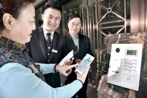 小区门禁卡怎么无声开门,小区门禁卡怎样破解