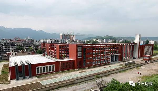 教育我们与孩子共同成长,教育路上我们一起努力