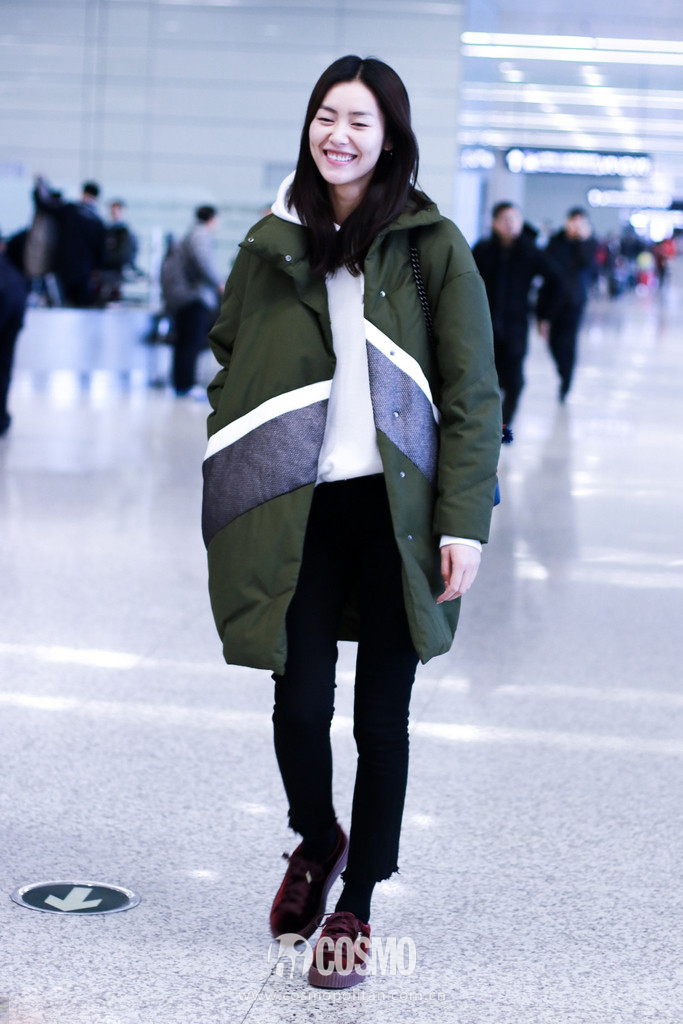 时髦办｜像大表姐一样穿好平底鞋，时髦起来谁都拦不住