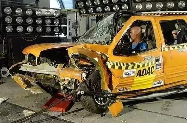 c-ncap碰撞测试皮卡,c-ncap碰撞测试标致