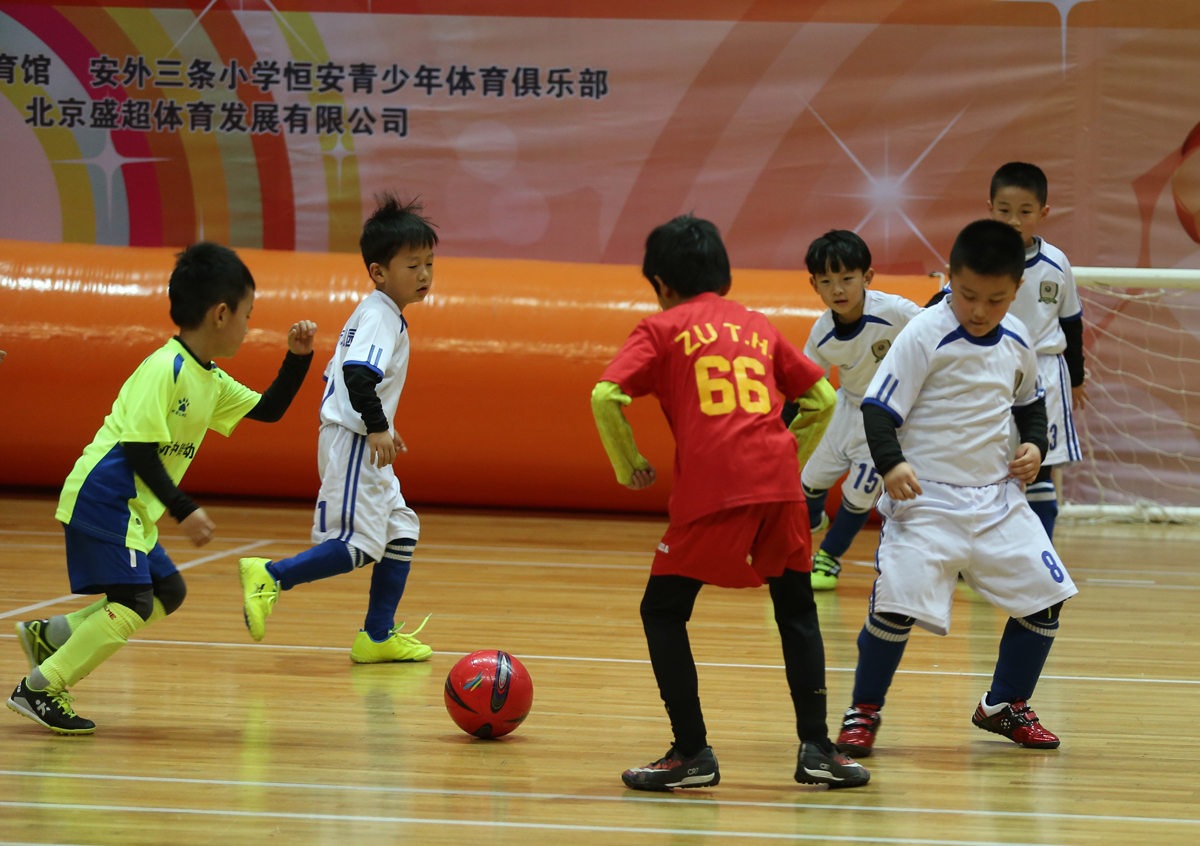 韩旭足球国安,邓乐军参加足球综艺节目