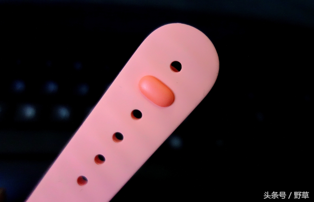 米兔儿童手表4x测评,米兔儿童手表4c对比6c