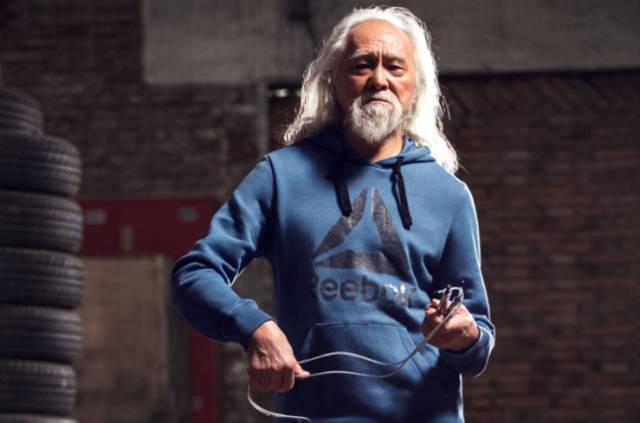 姚明当年为啥要代言锐步,姚明与锐步