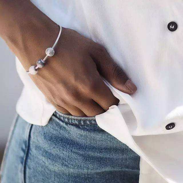 掉进盒子里的东西,掉进海绵宝宝的洞里