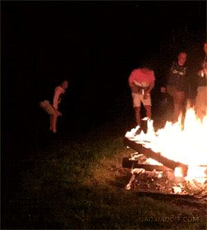 看外国人是怎么骑摩托车的,外国人楼顶平衡车