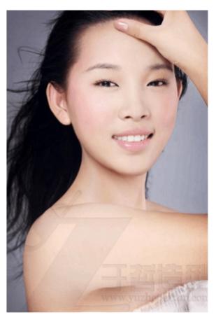 职场女性化妆注意事项,日常职场妆容分享