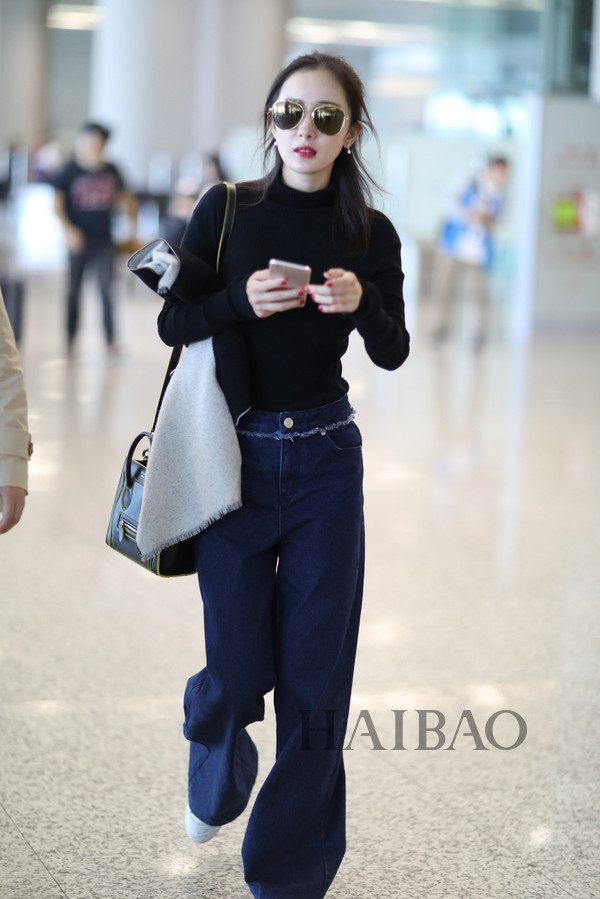 杨幂带货女王街拍,杨幂时尚街拍视频