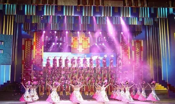 温泉泡一泡放松身心结束旅行,龙湾温泉国庆