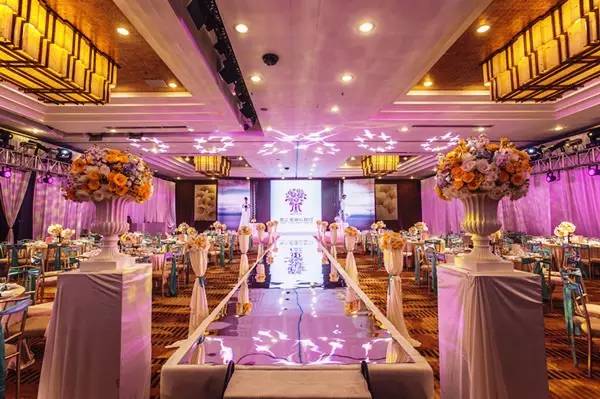 「资讯」亚龙湾红树林荣获2016中国旅游饭店业优秀企业称号，荣膺携程网年度多项大奖！