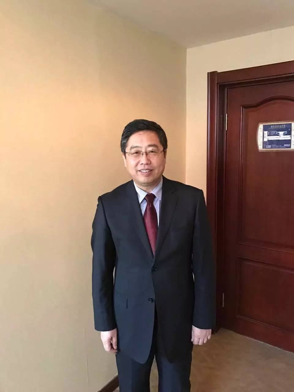 聚焦两会政协委员谈报告,聚焦两会区人大代表热议工作报告