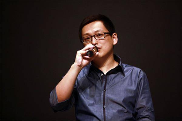 这一次,我们想要认真地谈谈“他”