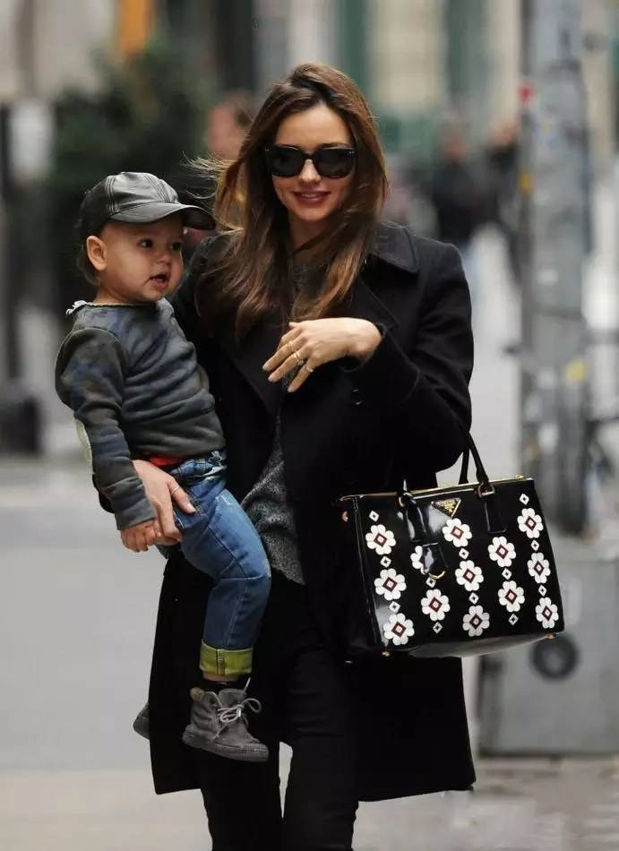 辣妈带娃出门必备清单,辣妈每天都想给宝贝打扮的美美哒