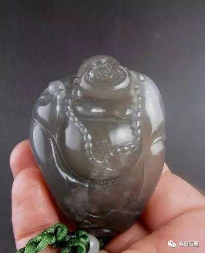 绿田黄是属于黑田系列的吗,黑田黄特征