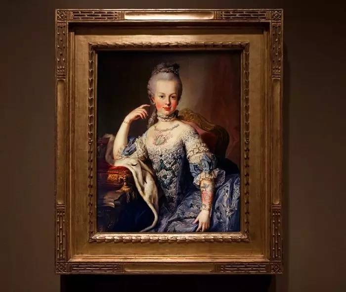 纹身就是坏人吗,纹身只是左青龙右白虎