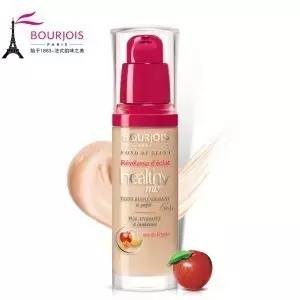 Madam问答室丨敷完面膜涂什么,学生*党**粉底,平价精华,贴片和睡眠面膜次数,平价隔离