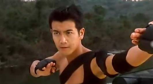 他是古装男神，有李连杰的功夫、梁朝伟的演技，精通5国语言6门武术，为什么没有大红？