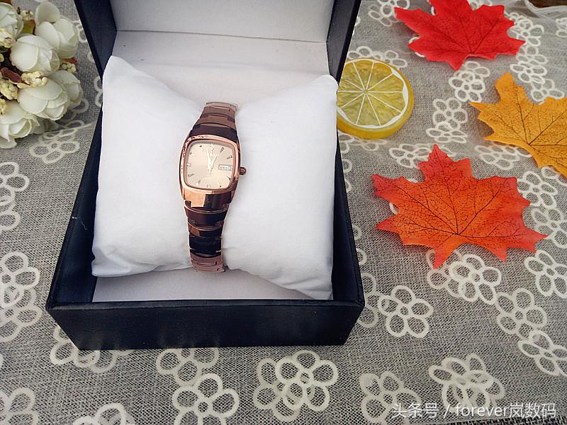 钨金双日历女表,钨钢防水简约女表