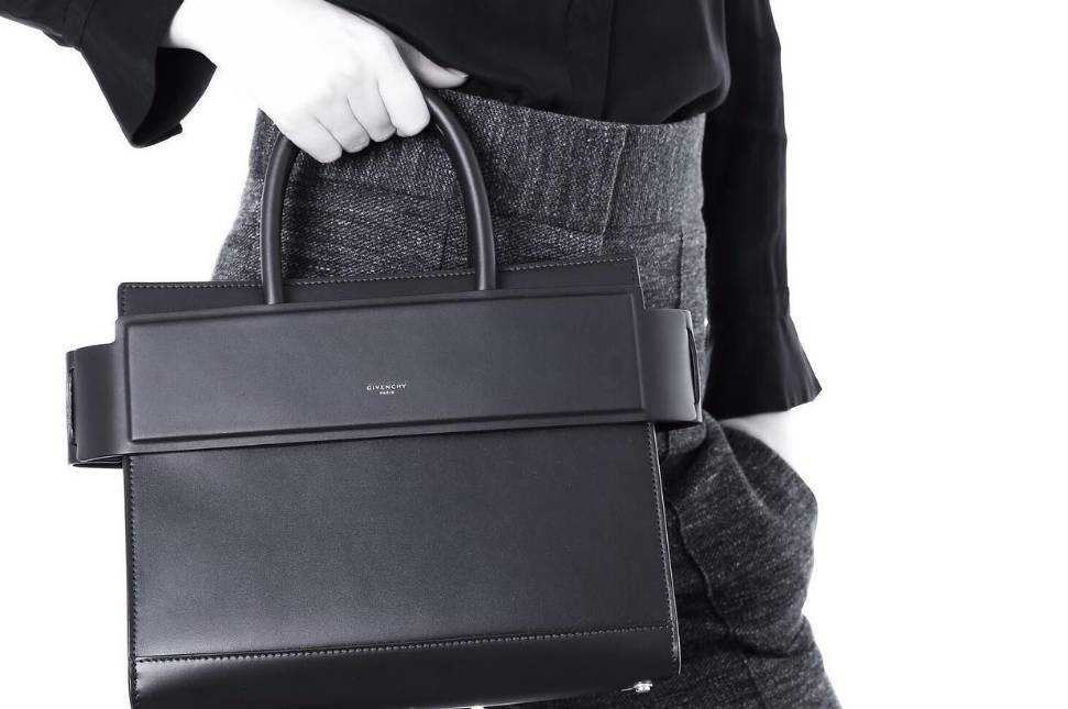 ferragamo新logo,ferragamo发布会图片