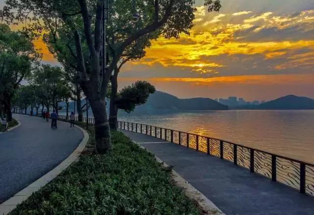 武汉这几年为什么这么火,武汉新的一年从哪开始