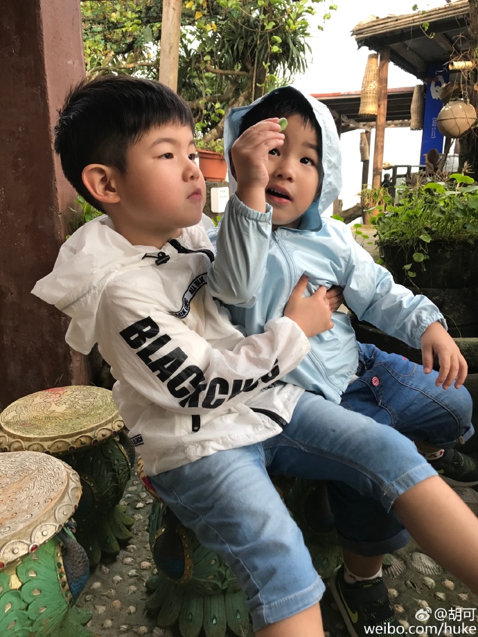 安吉考拉的视频,安吉考拉海边度假