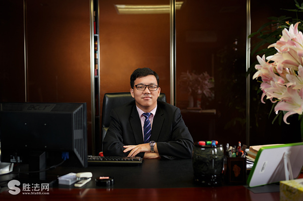 有没有免费帮有困难的人打官司,去哪找个帮农民打官司的律师