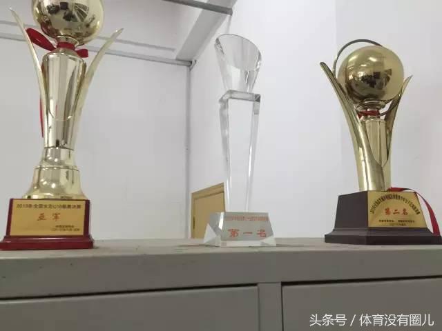 为啥孙雯和范志毅都是上海人,范志毅苏州教练